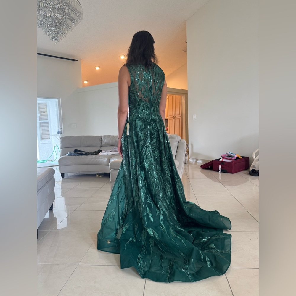 Elegant Green Evening Gown